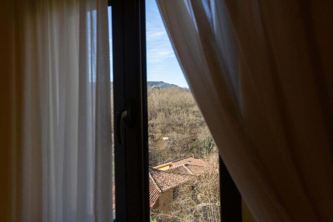 La Casona De Cardes Hotel Cangas de Onis Exterior photo